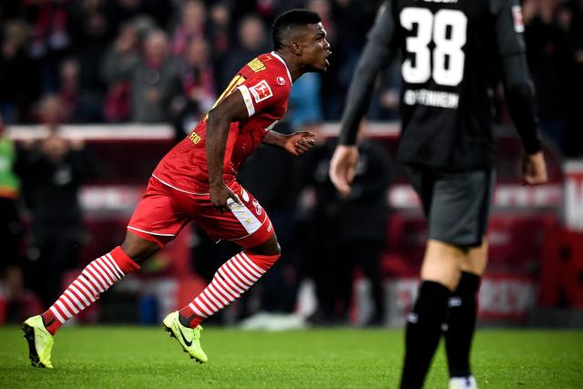 宁波男篮队史首次挺进CBA季后赛 续写篮球热土故事宁波男篮队史首次挺进CBA季后赛 续写篮球热土故事